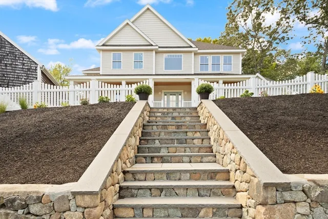 $2,299,900 | 8 Partridge Road, Reading, MA 01867