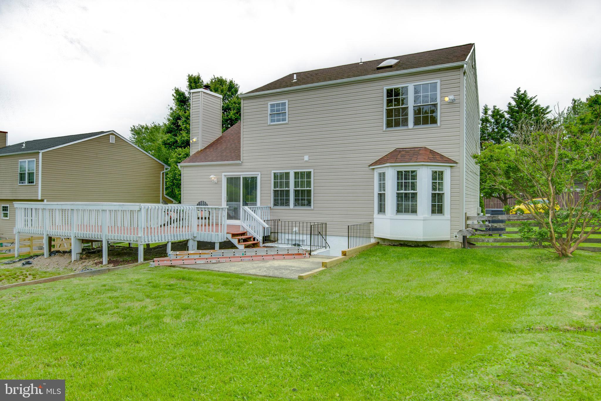 4202 Haycoke Road Baltimore, MD 21236 - Photo 3 of 40 Back of House