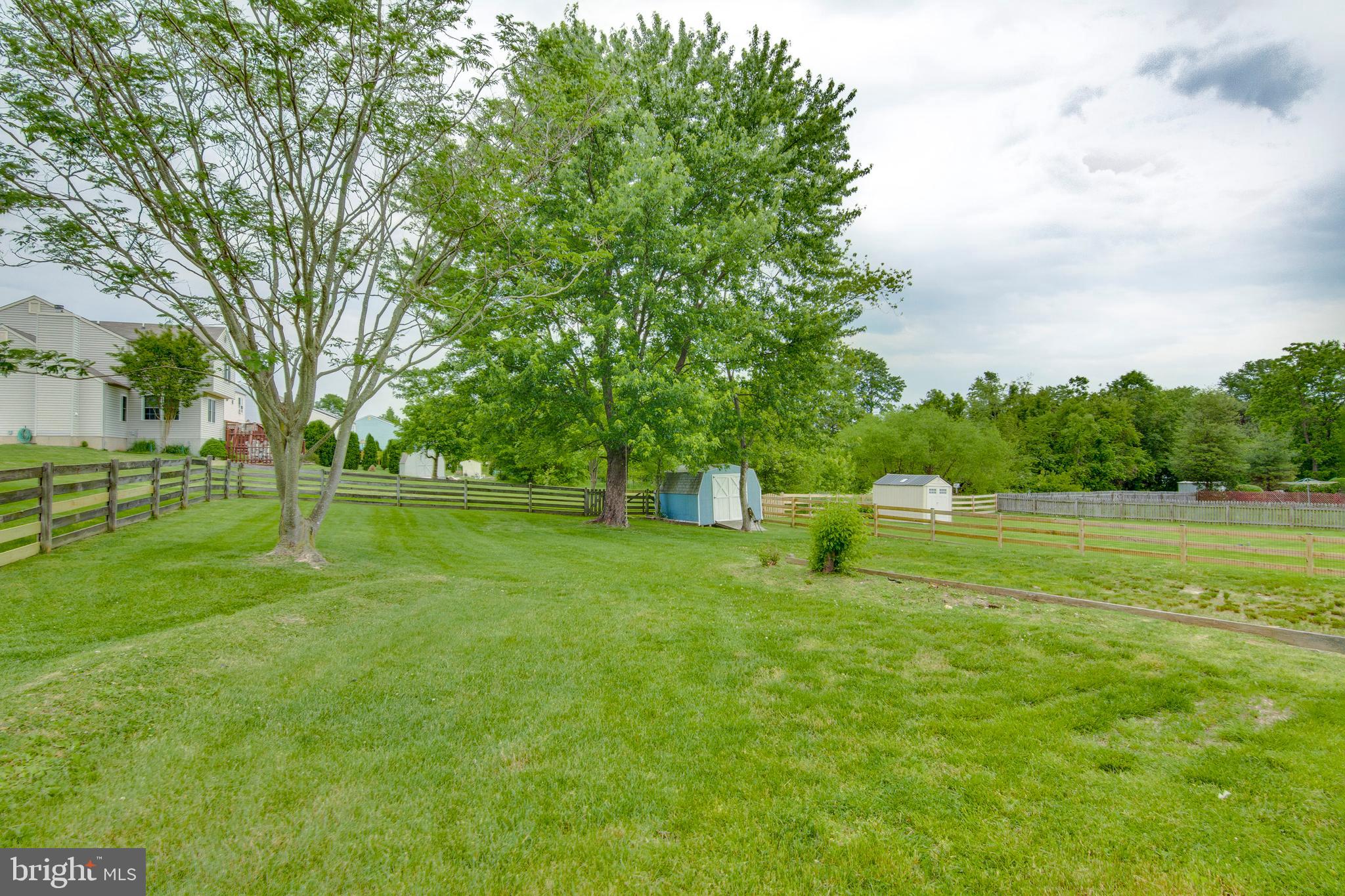 4202 Haycoke Road Baltimore, MD 21236 - Photo 7 of 40 Backyard