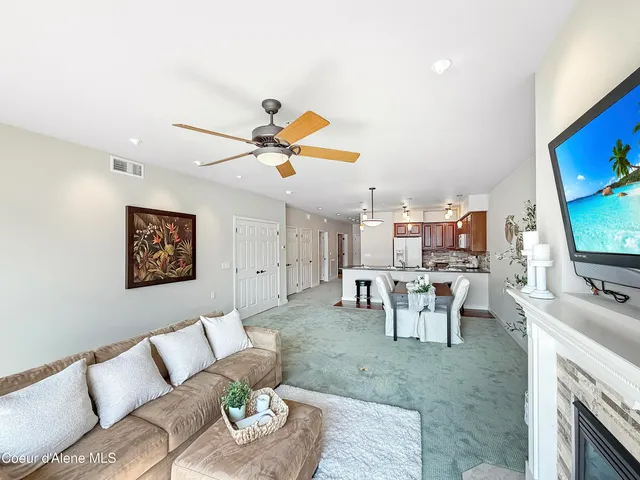 $875,000 | 415 West Waterside Drive, Unit 404, Post Falls, ID 83854