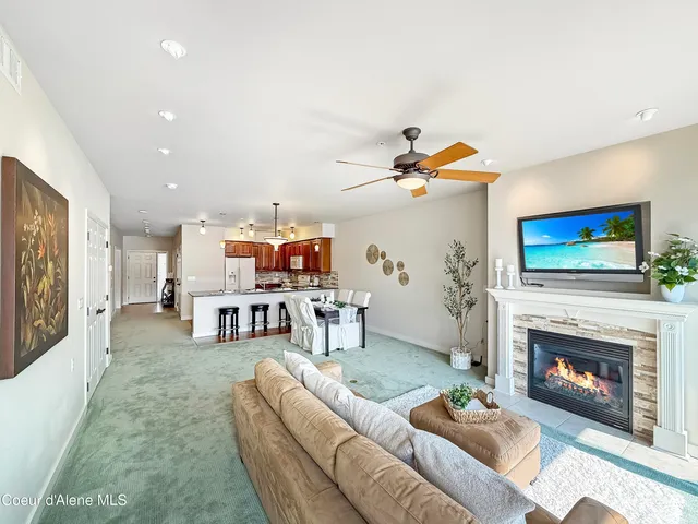 $875,000 | 415 West Waterside Drive, Unit 404, Post Falls, ID 83854