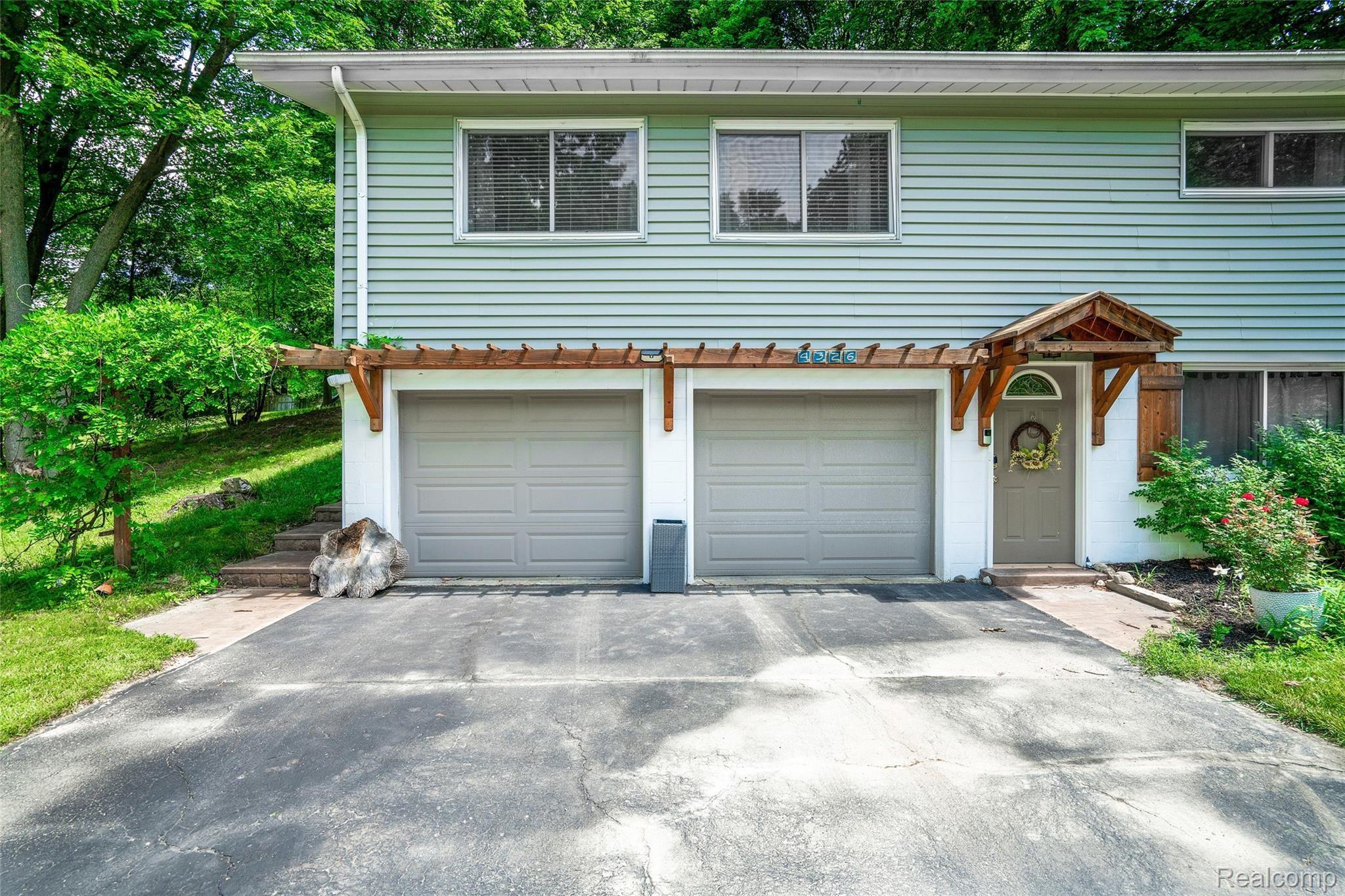 4326 Edmore Road Waterford, MI 48329 - Photo 25 of 26 MLS-5.jpg