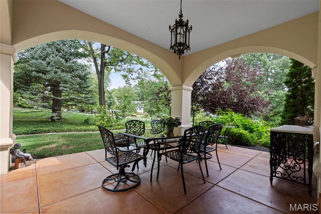 441 Park Road Webster Groves, MO 63119 - Photo 12 of 96