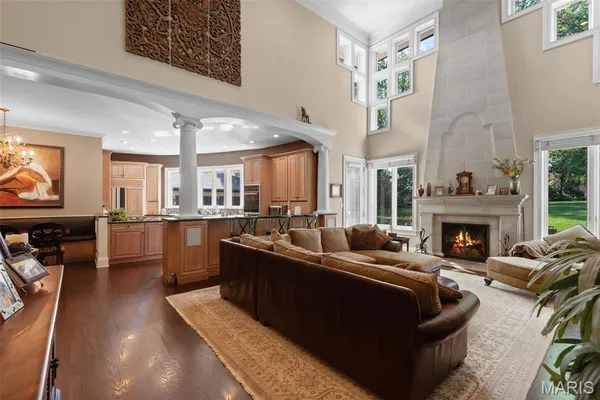 $2,100,000 | 441 Park Road, Webster Groves, MO 63119