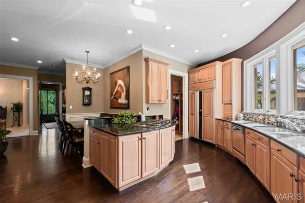 $2,100,000 | 441 Park Road, Webster Groves, MO 63119