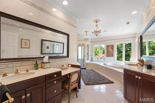 $2,100,000 | 441 Park Road, Webster Groves, MO 63119
