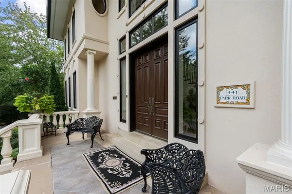 $2,100,000 | 441 Park Road, Webster Groves, MO 63119