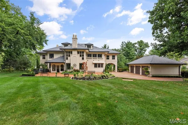 $2,100,000 | 441 Park Road, Webster Groves, MO 63119