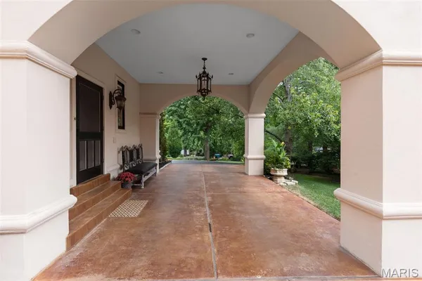 $2,100,000 | 441 Park Road, Webster Groves, MO 63119
