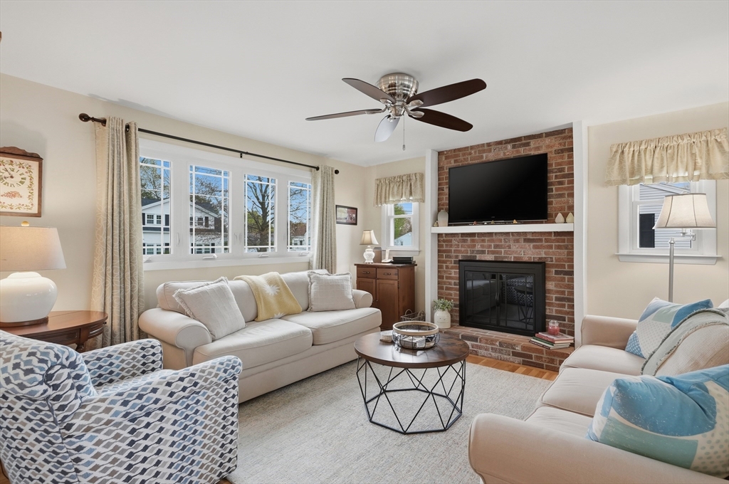 35 Enfield Street Lowell, MA 01852 - Photo 7 of 29 Gallery Image 7