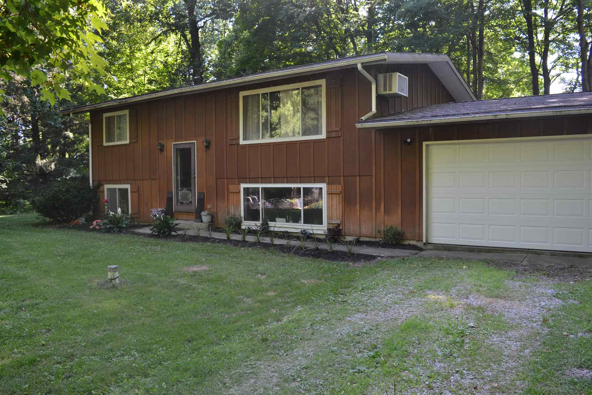 2040 South Ridgeview Road Logansport, IN 46947 - Photo 19 of 23