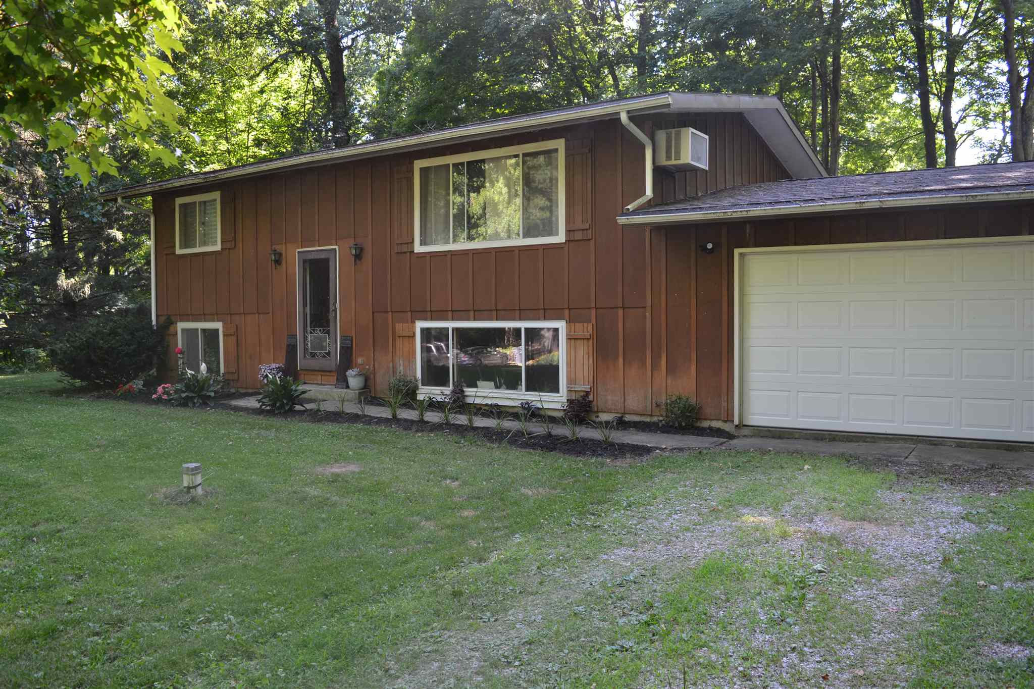 2040 South Ridgeview Road Logansport, IN 46947 - Photo 20 of 23