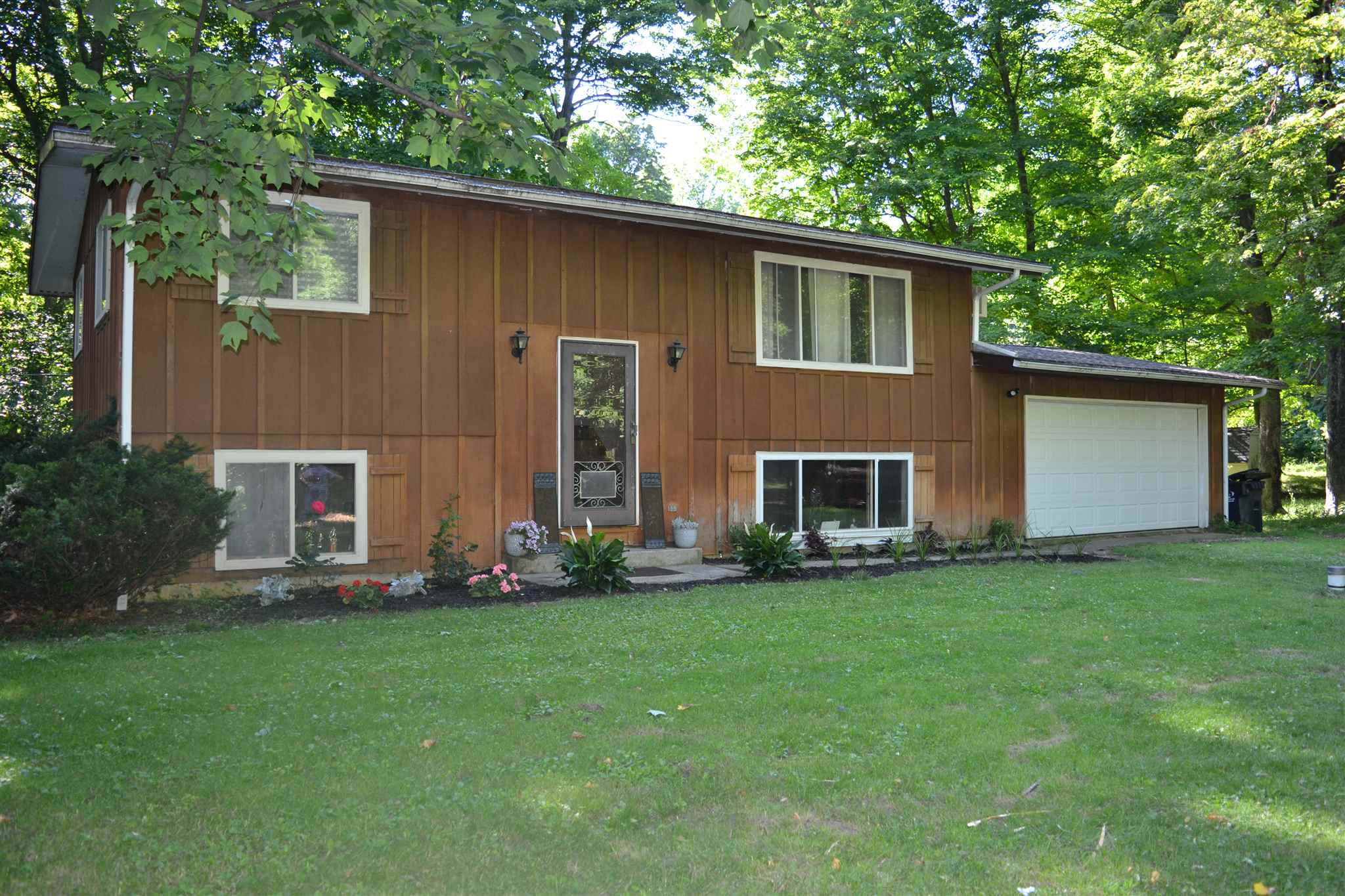 2040 South Ridgeview Road Logansport, IN 46947 - Photo 21 of 23