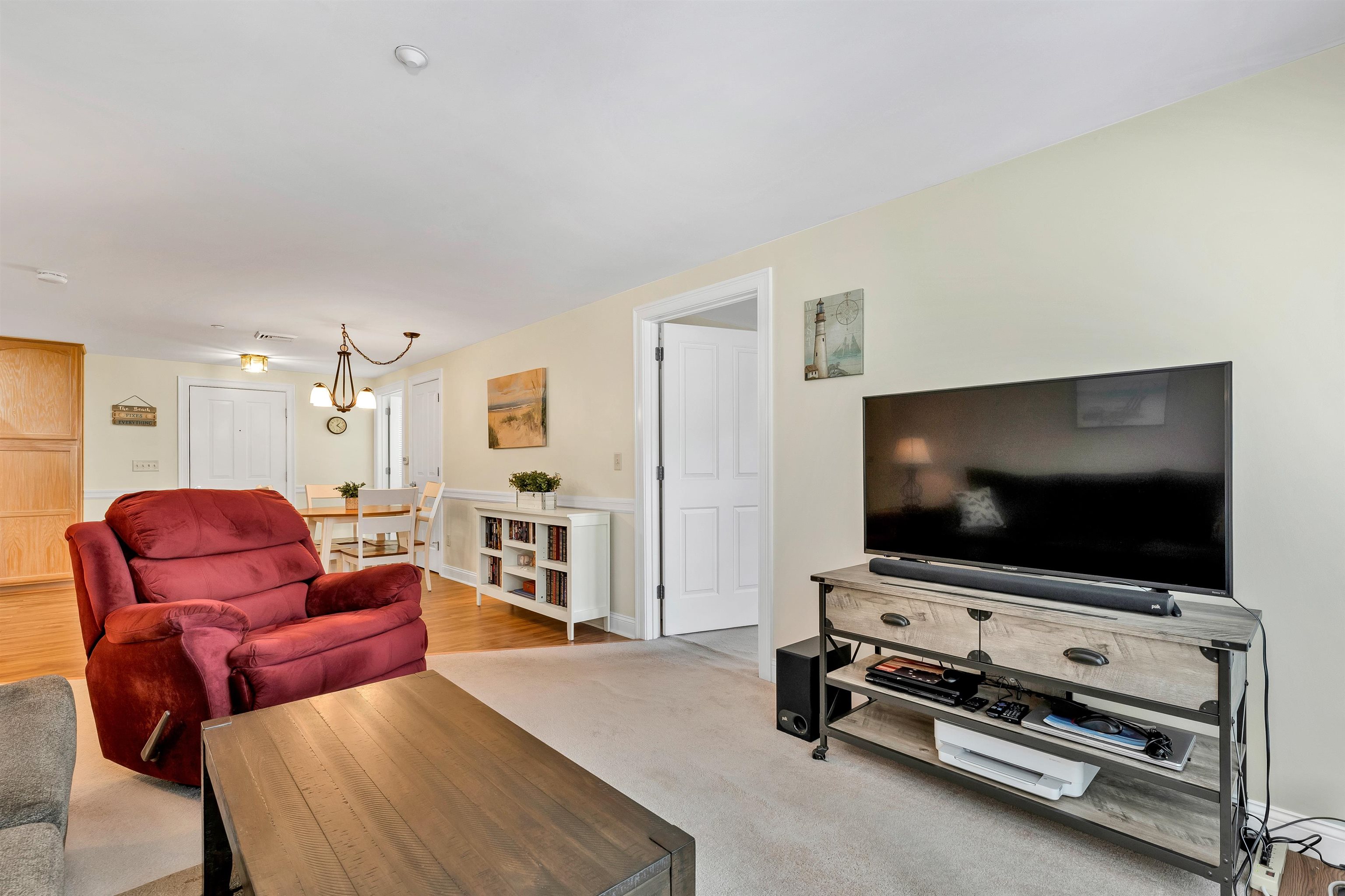 373 Lafayette Road, Unit 207 Hampton, NH 03842 - Photo 9 of 40