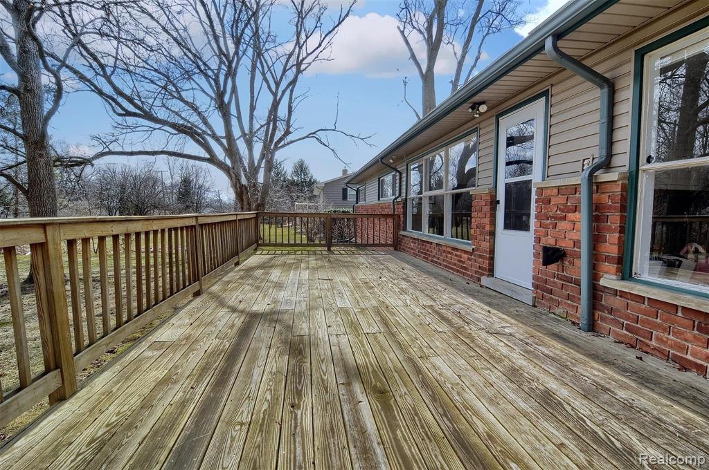 63 East Maryknoll Road Rochester Hills, MI 48309 - Photo 23 of 34