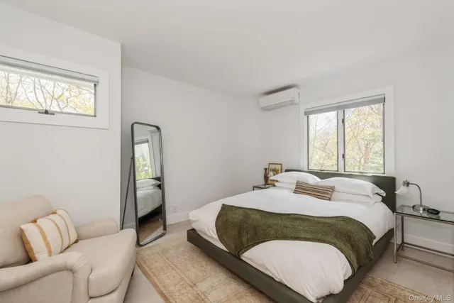 $2,195,000 | 715 Hands Creek Road, East Hampton, NY 11937