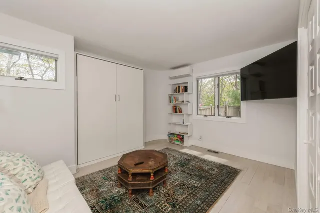 $2,195,000 | 715 Hands Creek Road, East Hampton, NY 11937