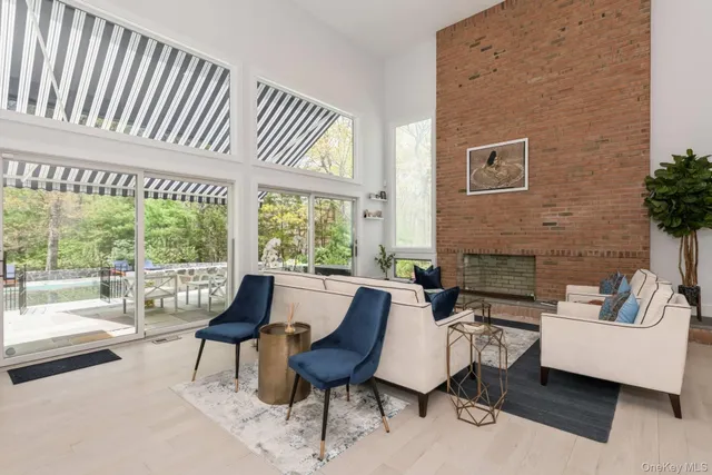 $2,195,000 | 715 Hands Creek Road, East Hampton, NY 11937