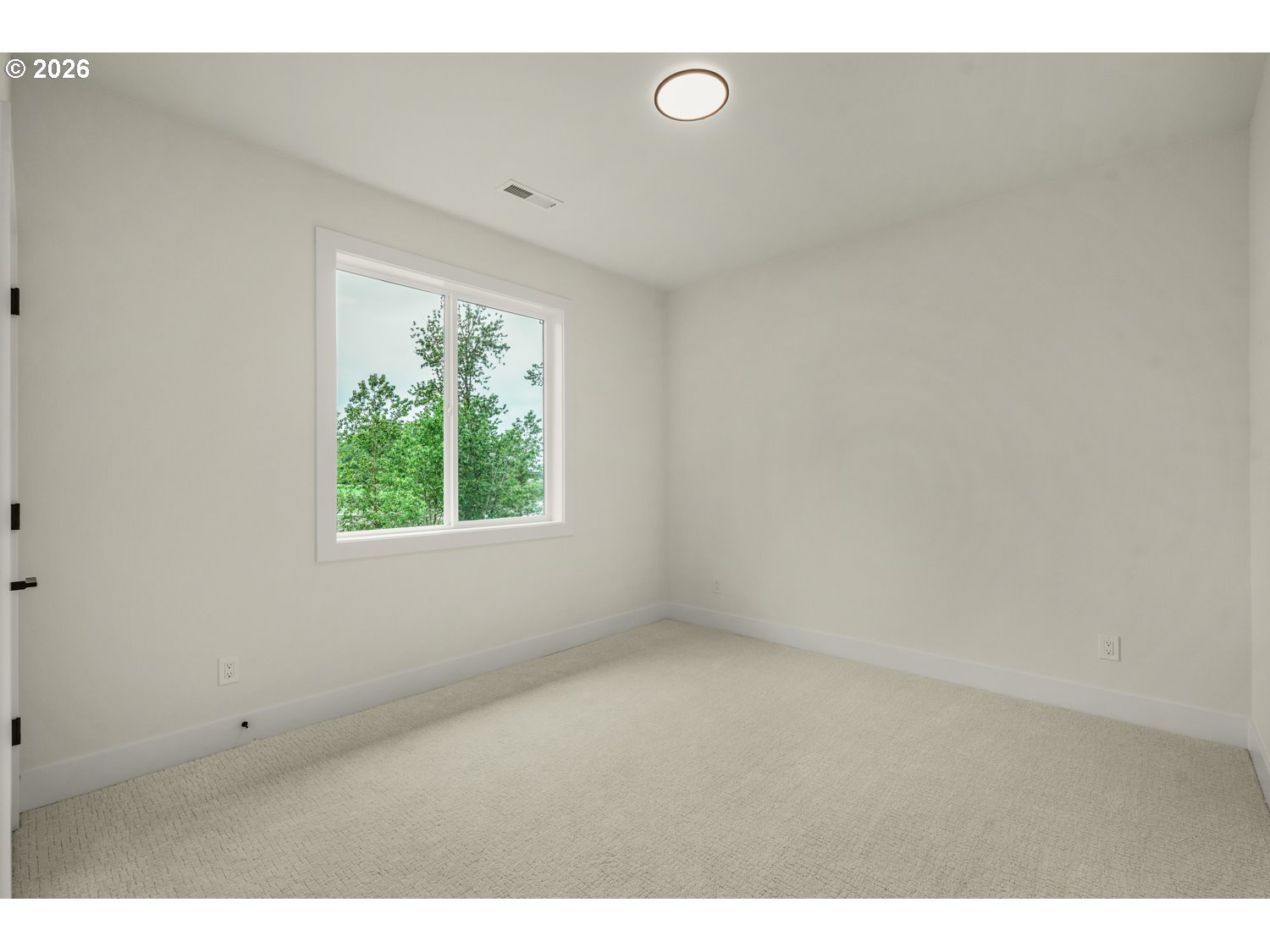2040 South River Road Kelso, WA 98626 - Photo 27 of 43 a view of room with window