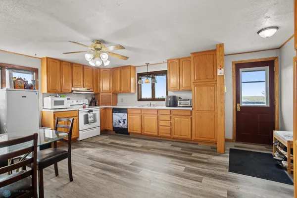 $389,900 | 860 23rd Street Northeast, Drake, ND 58736