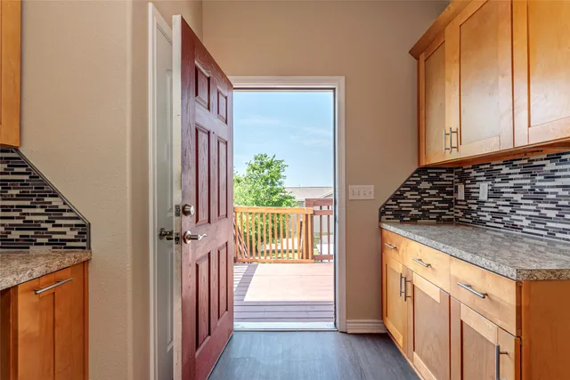 a view of a entryway door of the house