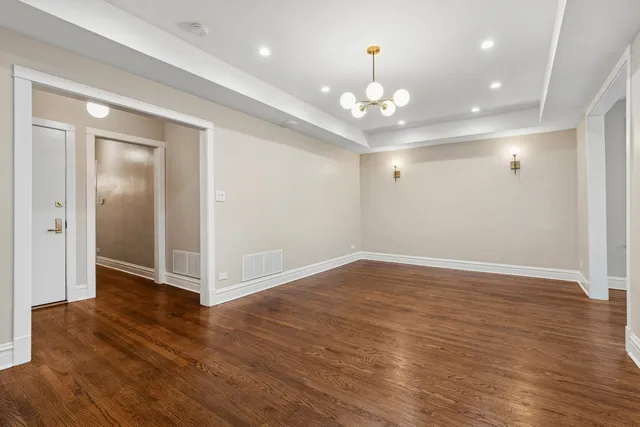 $3,400 | 4932 North Ridgeway Avenue, Unit 2, Chicago, IL 60625