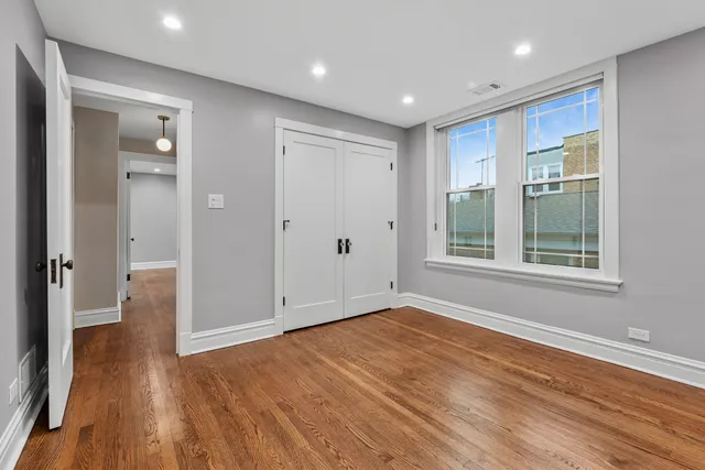 $3,400 | 4932 North Ridgeway Avenue, Unit 2, Chicago, IL 60625