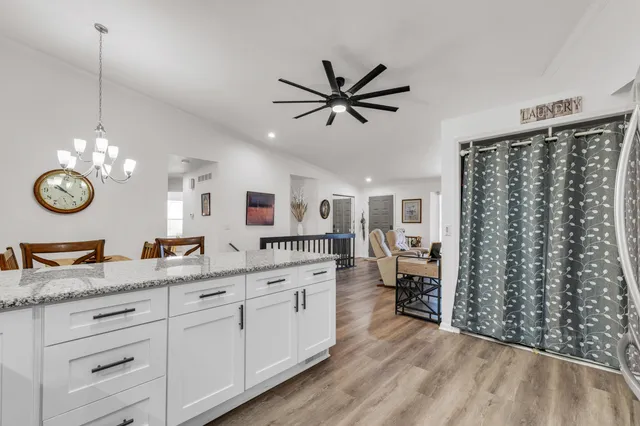 $314,900 | 7156 Sturnbridge, West Bloomfield, MI 48322