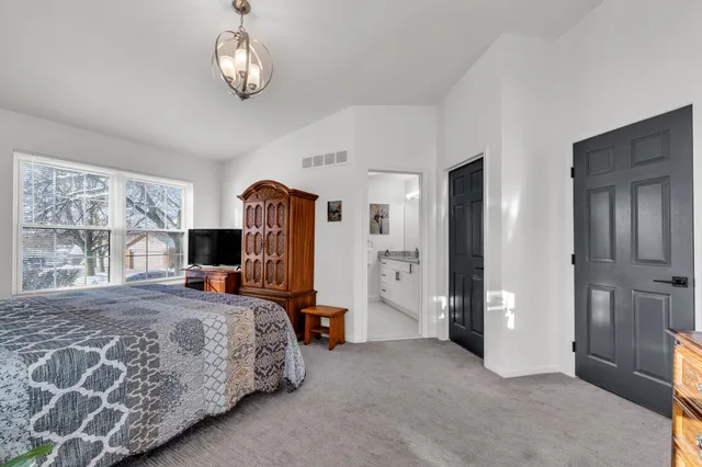 $314,900 | 7156 Sturnbridge, West Bloomfield, MI 48322