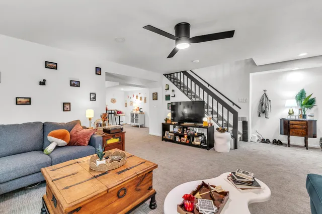 $314,900 | 7156 Sturnbridge, West Bloomfield, MI 48322