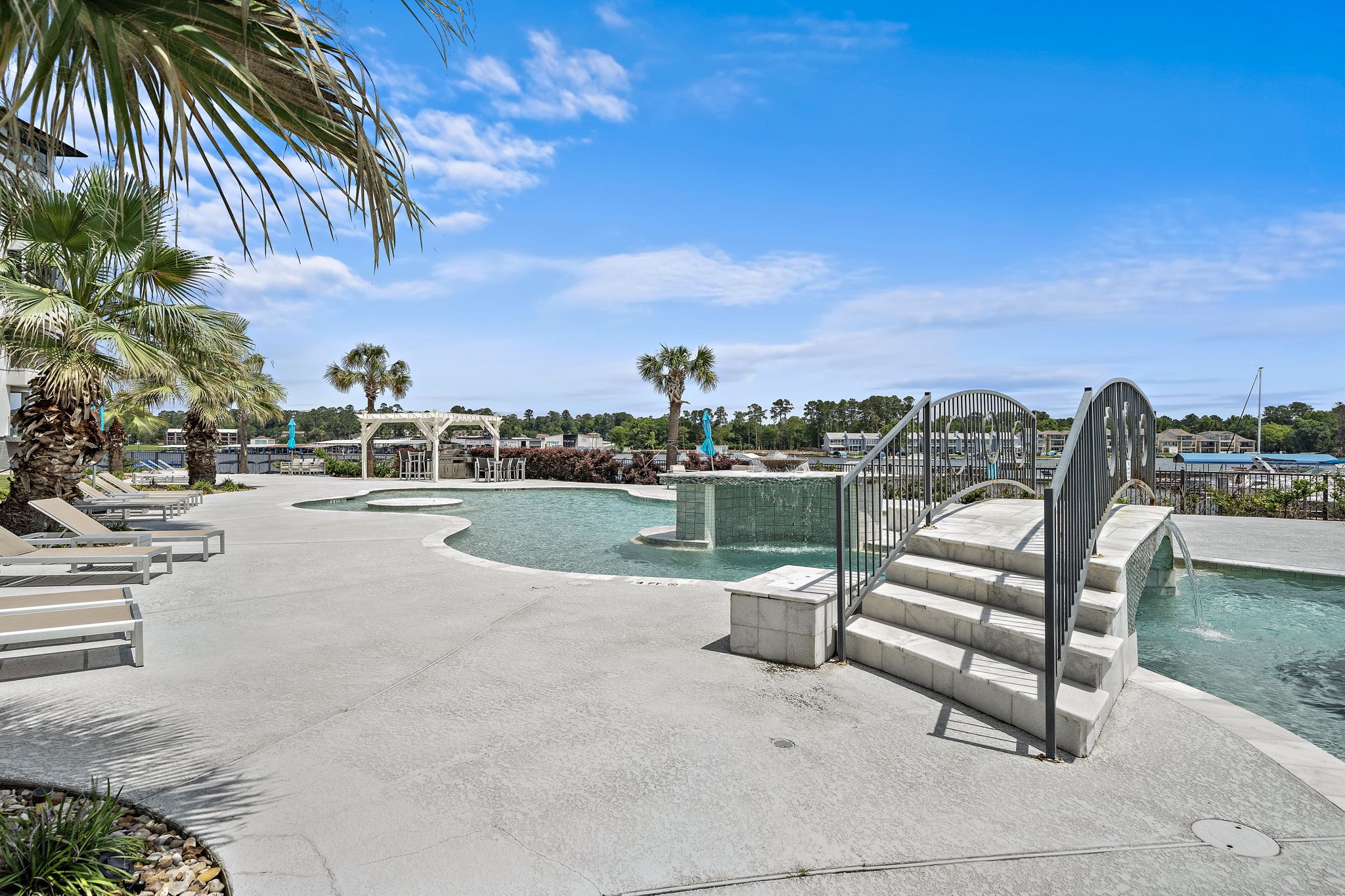 199 Waterpoint Court, Unit 304 Conroe, TX 77304 - Photo 3 of 16