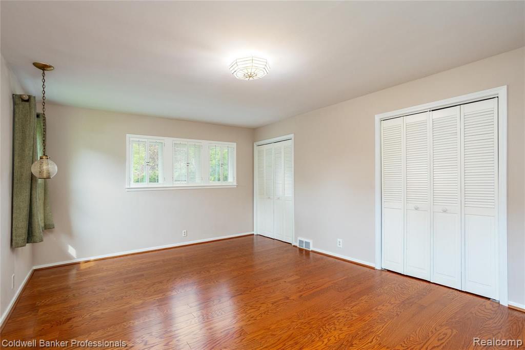 401 Barclay Grosse Pointe, MI 48236 - Photo 26 of 39