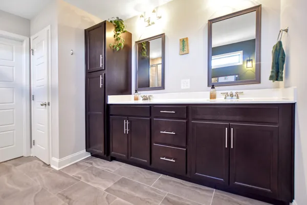 $1,975 | 410 Andean Court, Clarksville, TN 37040