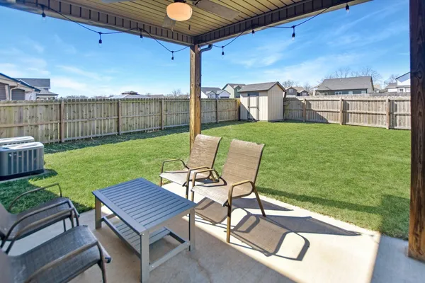 $1,975 | 410 Andean Court, Clarksville, TN 37040