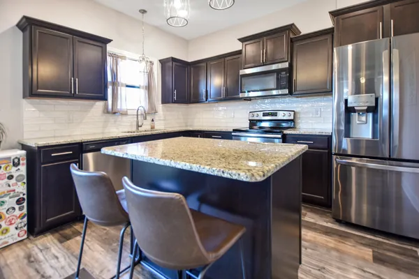 $1,975 | 410 Andean Court, Clarksville, TN 37040