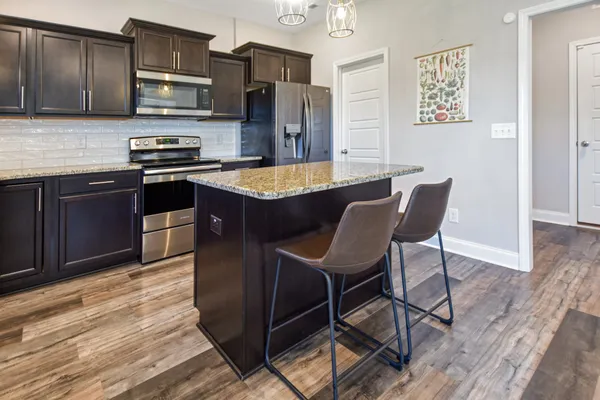 $1,975 | 410 Andean Court, Clarksville, TN 37040