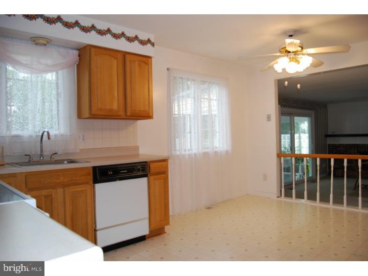 154 Forge Road Delran, NJ 08075 - Photo 7 of 15