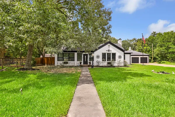 $464,900 | 105 Wallisville Road, Liberty, TX 77575