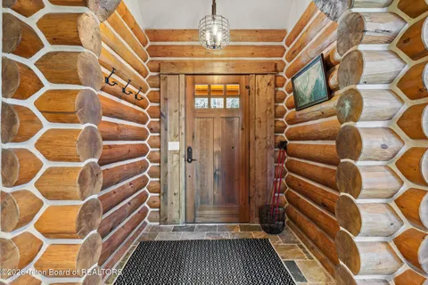 $2,150,000 | 16-17 Blackfoot Trail, Victor, ID 83455