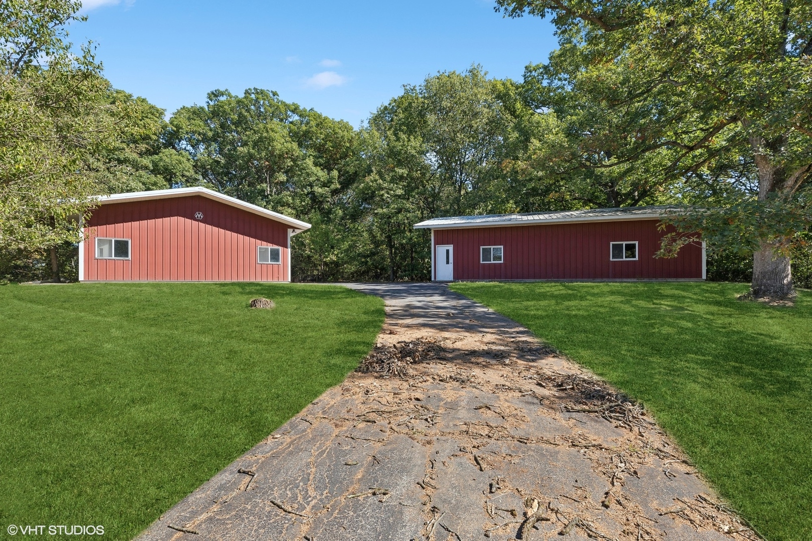 27721 South Klemme Road Crete, IL 60417 - Photo 4 of 28 a view of a house with a yard