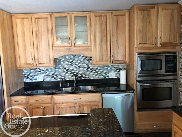6470 Rattle Run Road St. Clair, MI 48079 - Photo 18 of 88 31374019-17.JPG