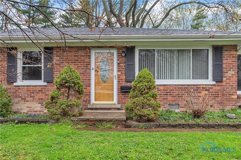 3655 Pickle Road Oregon, OH 43616 - Photo 4 of 42 Gallery Image 4
