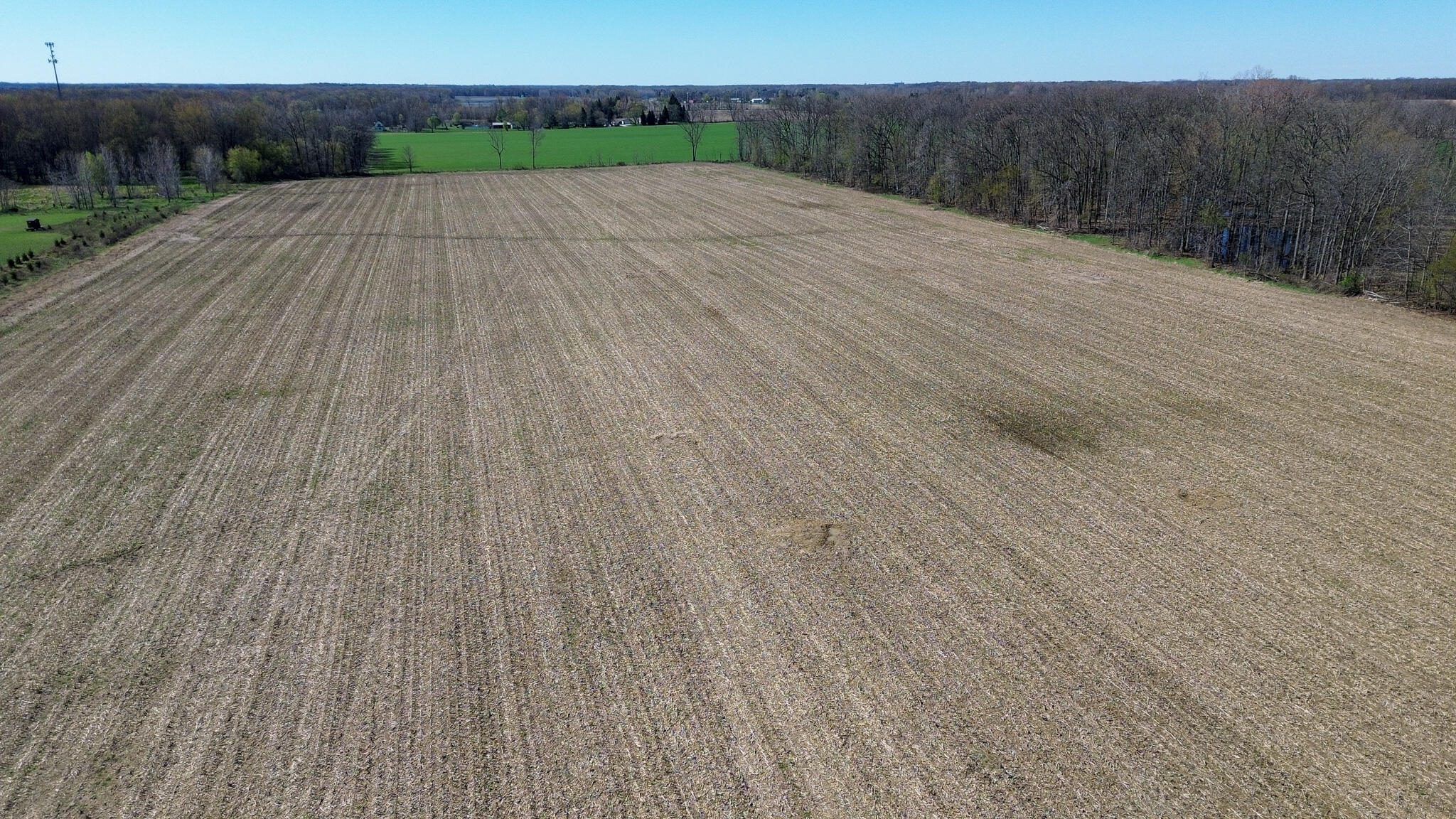 35.5 V/l Lovejoy Perry, MI 48872 - Photo 9 of 26 Back Half MID