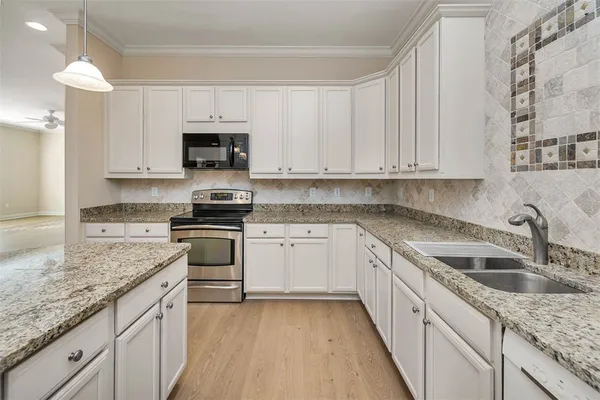 $750,000 | 1301 Grand View Dr Street, Pooler, GA 31322