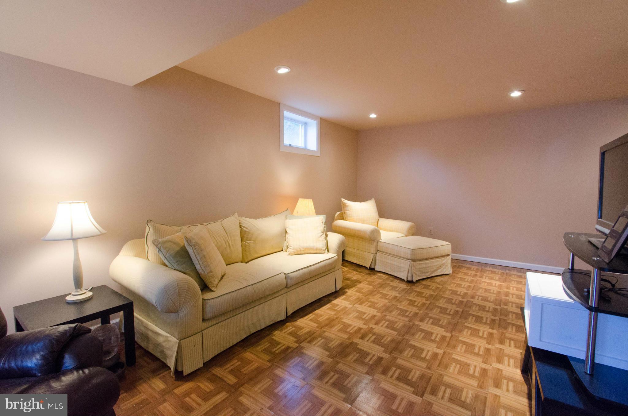 432 Rockway Road Catonsville, MD 21228 - Photo 22 of 30 Interior (General)