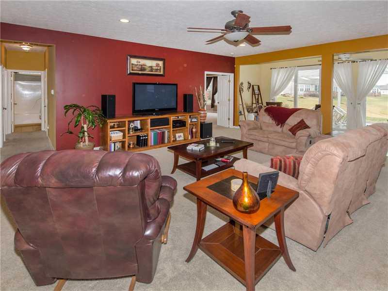 12938 Ratliff Run Fishers, IN 46037 - Photo 4 of 23 Gallery Image 4