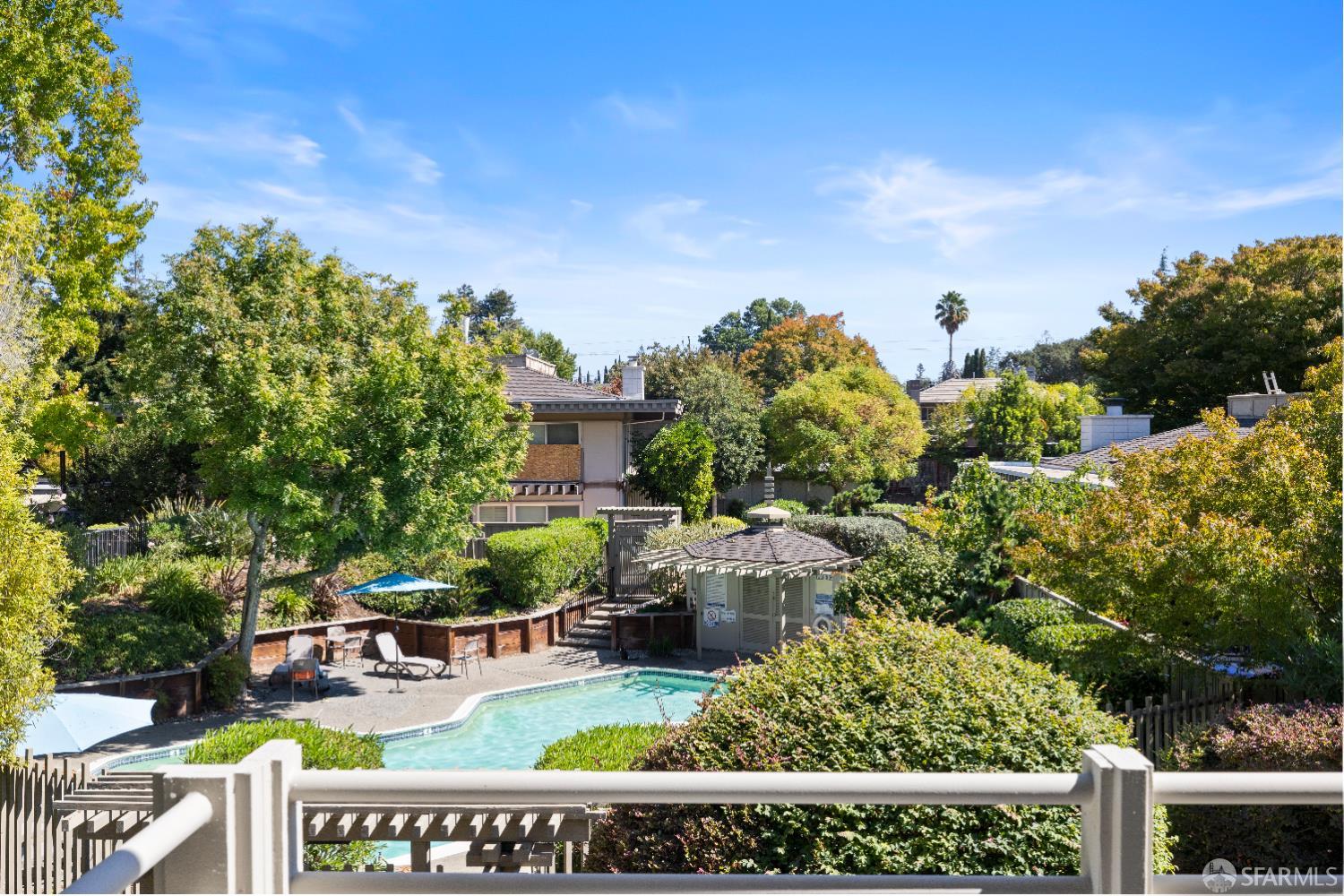 37 Los Altos Square Los Altos, CA 94022 - Photo 32 of 55