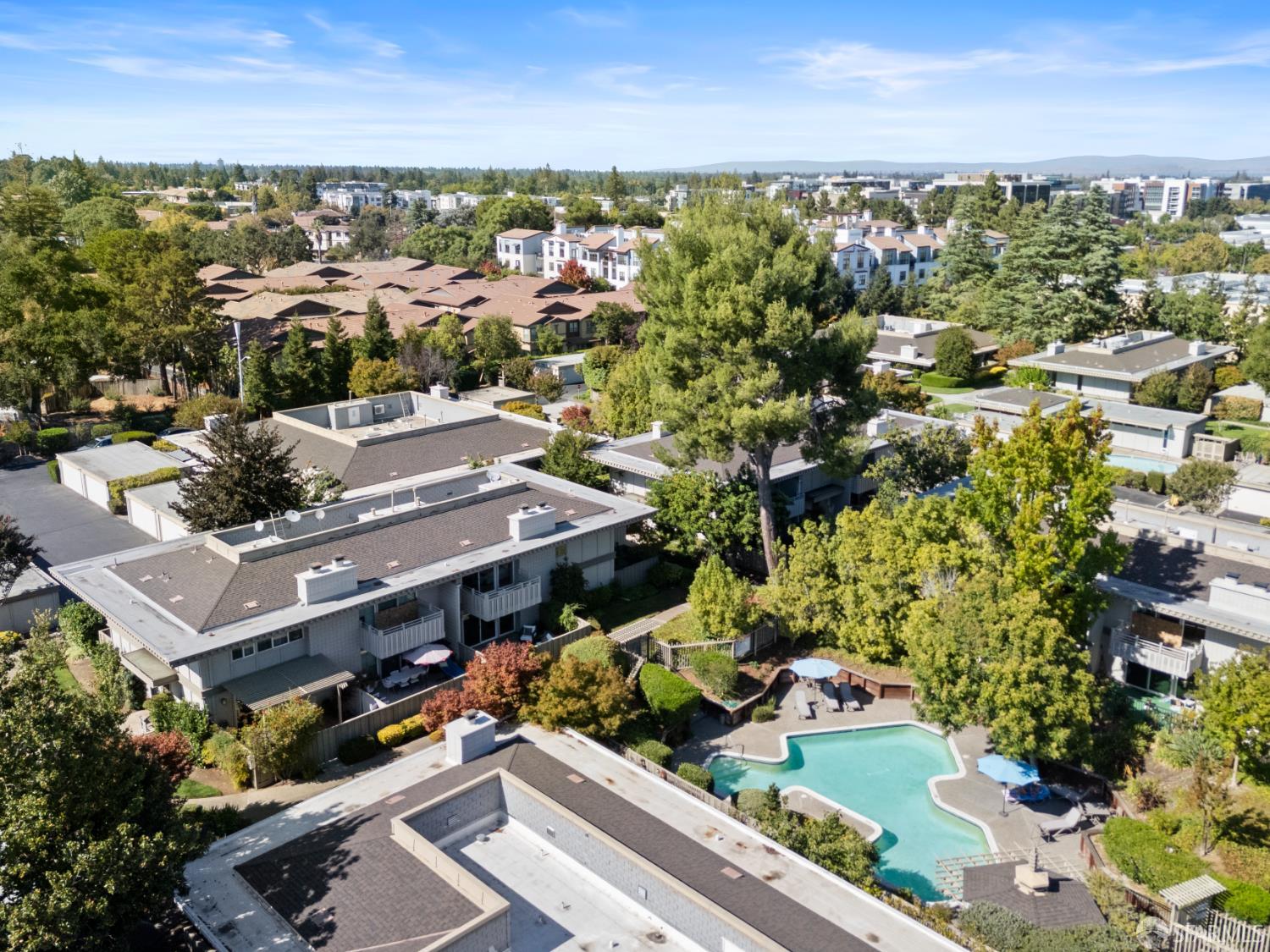 37 Los Altos Square Los Altos, CA 94022 - Photo 52 of 55