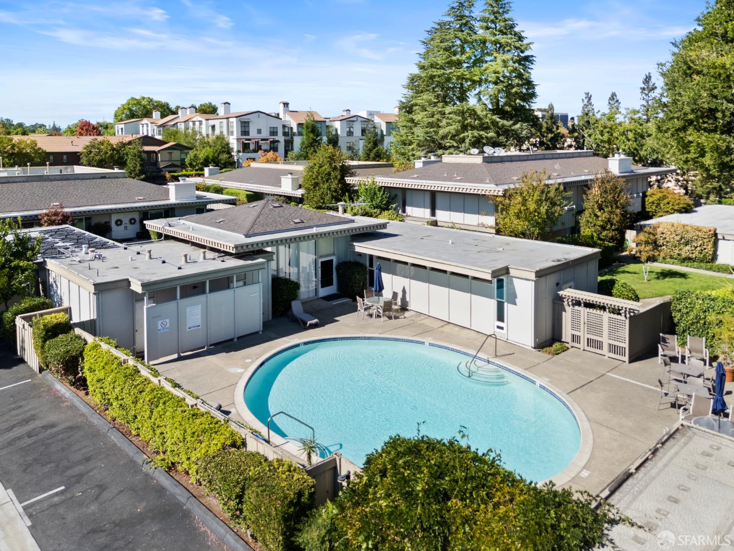 37 Los Altos Square Los Altos, CA 94022 - Photo 53 of 55