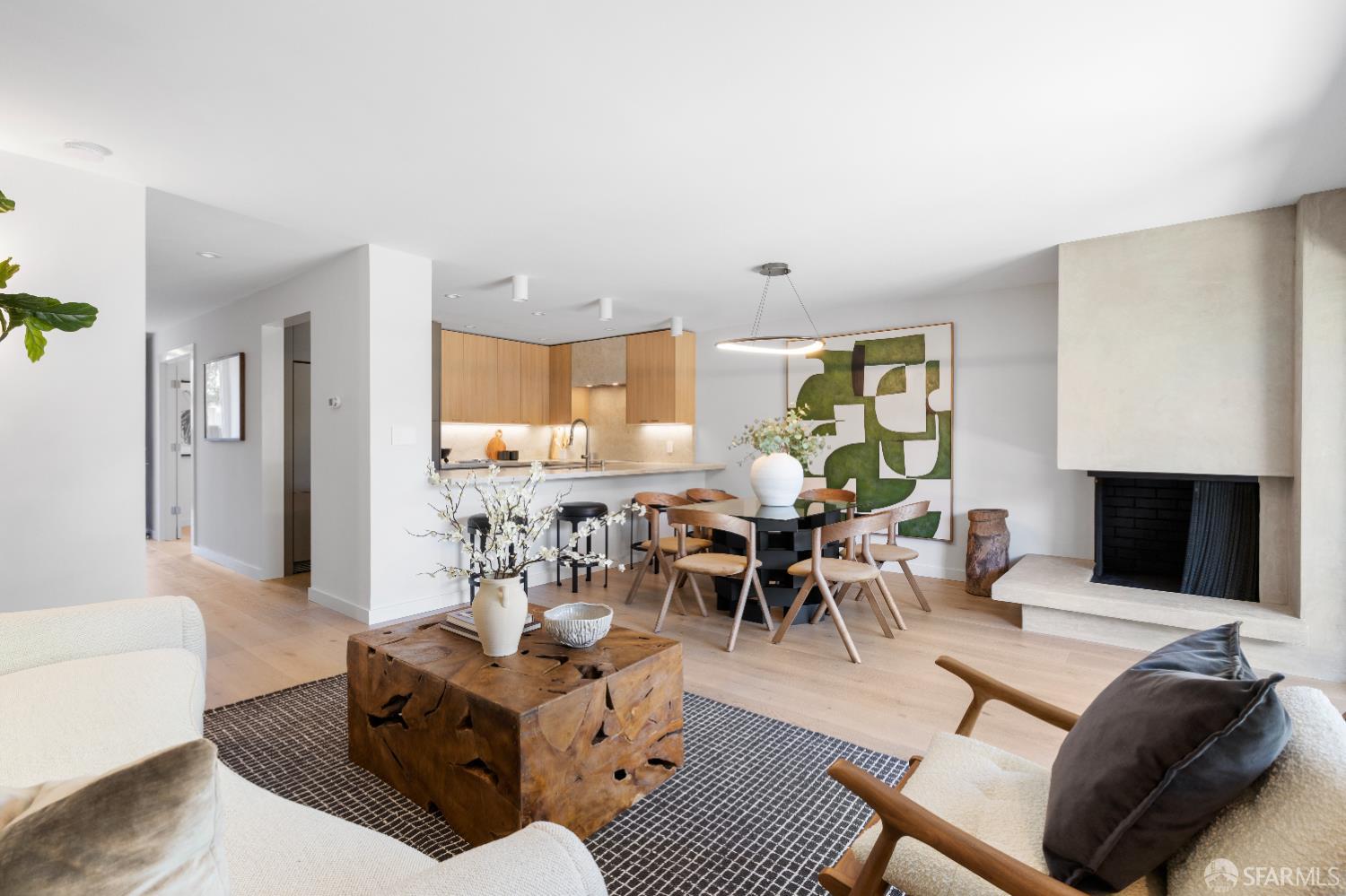 37 Los Altos Square Los Altos, CA 94022 - Photo 6 of 55